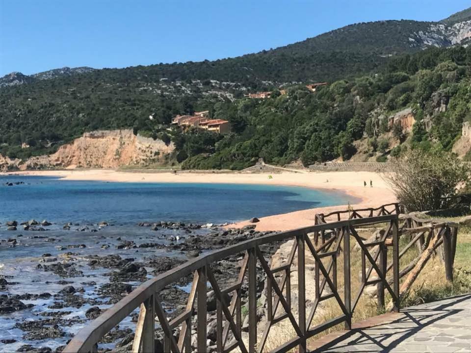 Casa Luisa Διαμέρισμα Cala Gonone Εξωτερικό φωτογραφία